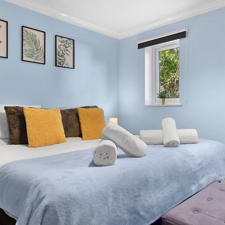 Watford Cozy Full Home - Perfect For Harry Potter Studios! Экстерьер фото